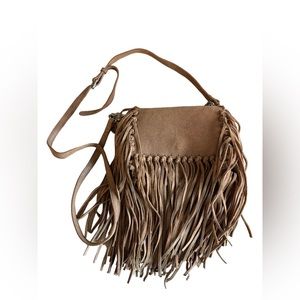 Cross-body / shoulder fringe Laggo bag